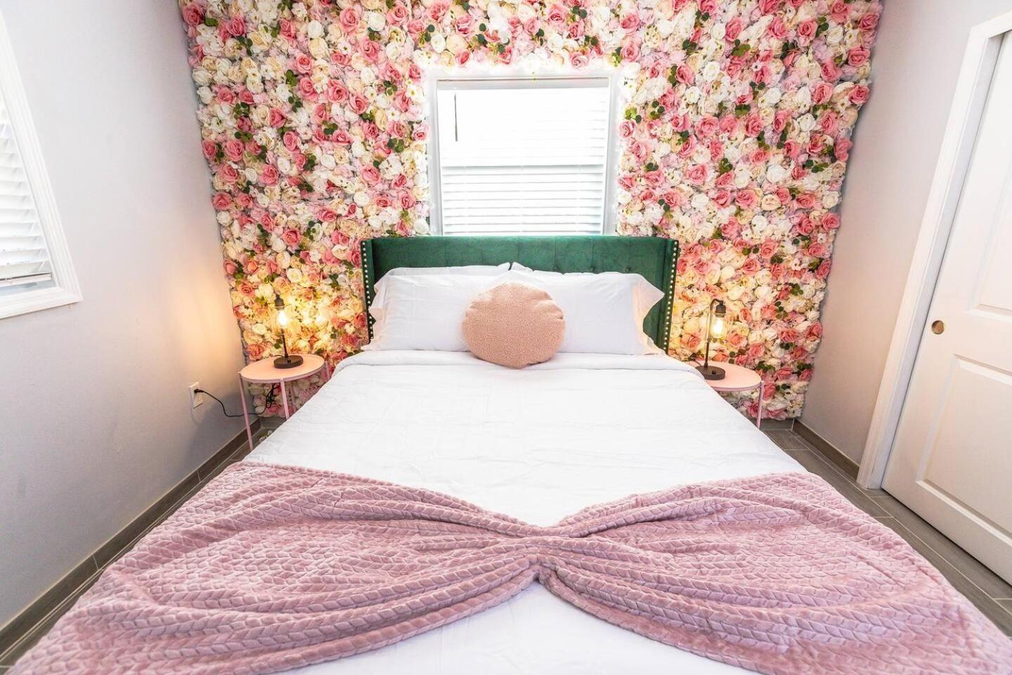 Holiday home Garden-inspired Stay, Walk To Bay & Downtown Sarasota